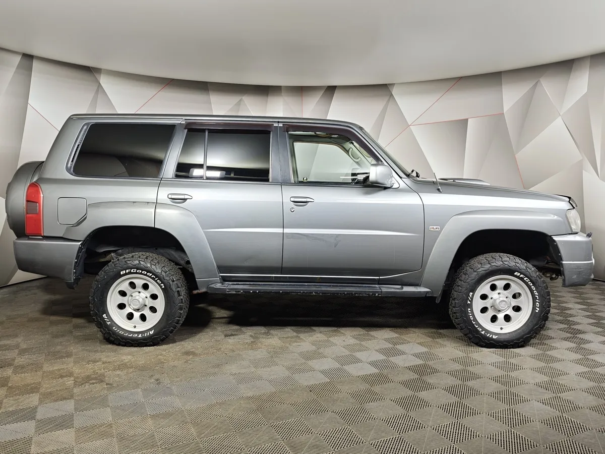 Nissan Patrol 3.0 Di AT (160 л.с.) Серый в АВИЛОН. Слайд №6