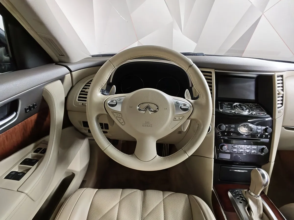Infiniti QX70 3.0 D AT AWD (238 л.с.) Elegance Коричневый в АВИЛОН. Слайд №19
