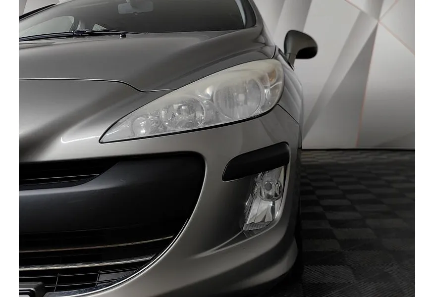 Peugeot 308 1.6 AT (120 л.с.) Бежевый в АВИЛОН. Слайд №10