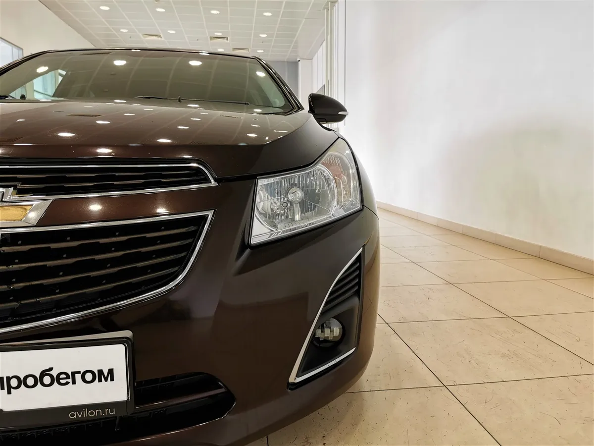Chevrolet Cruze 1.8 MT (141 л.с.) Коричневый в АВИЛОН. Слайд №10