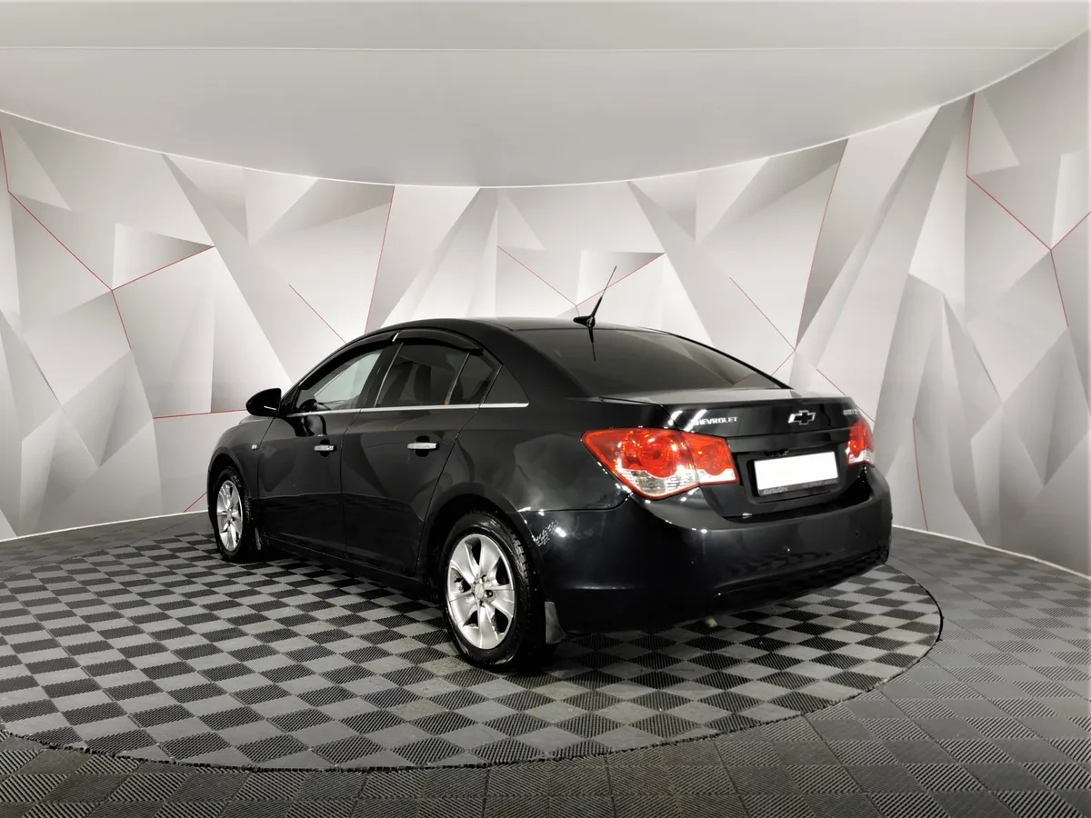 Chevrolet Cruze 1.8 AT (141 л.с.) Черный в АВИЛОН. Слайд №4