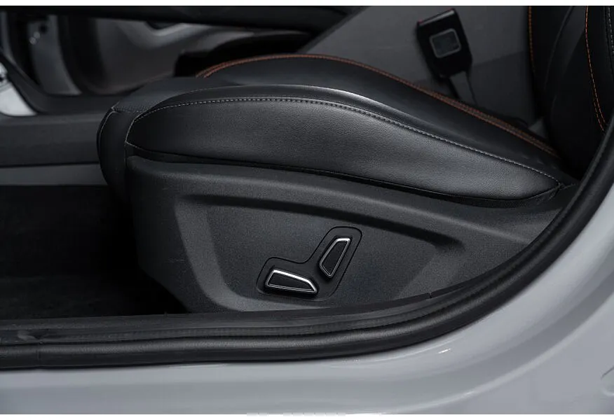 Changan UNI-V 1.5 AMT (181 л.с.) Tech Серый в АВИЛОН. Слайд №10