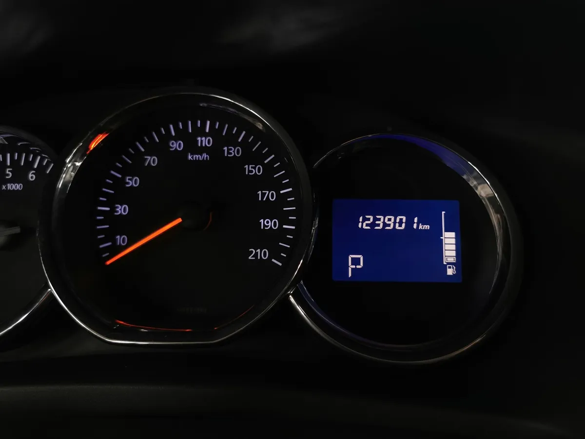Renault Logan 1.6 AT (102 л.с.) Синий в АВИЛОН. Слайд №17
