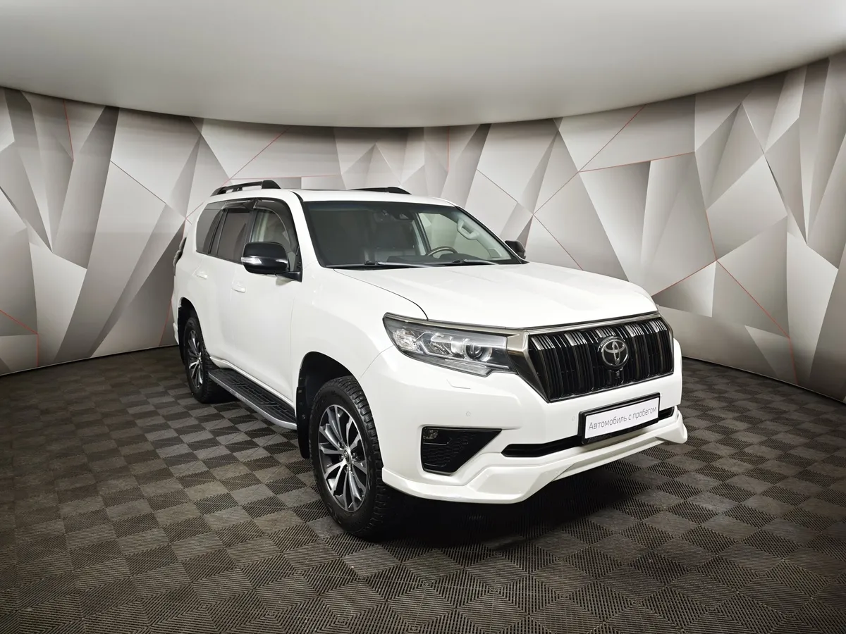Toyota Land Cruiser Prado 4.0 AT AWD (249 л.с.) Белый в АВИЛОН. Слайд №3