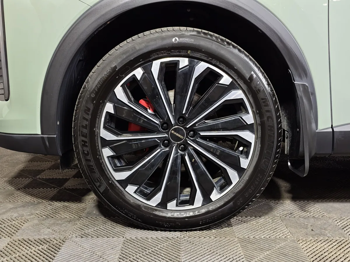 EXEED RX 2.0T DCT 4WD (249 л.с.) Platinum Зеленый в АВИЛОН. Слайд №8