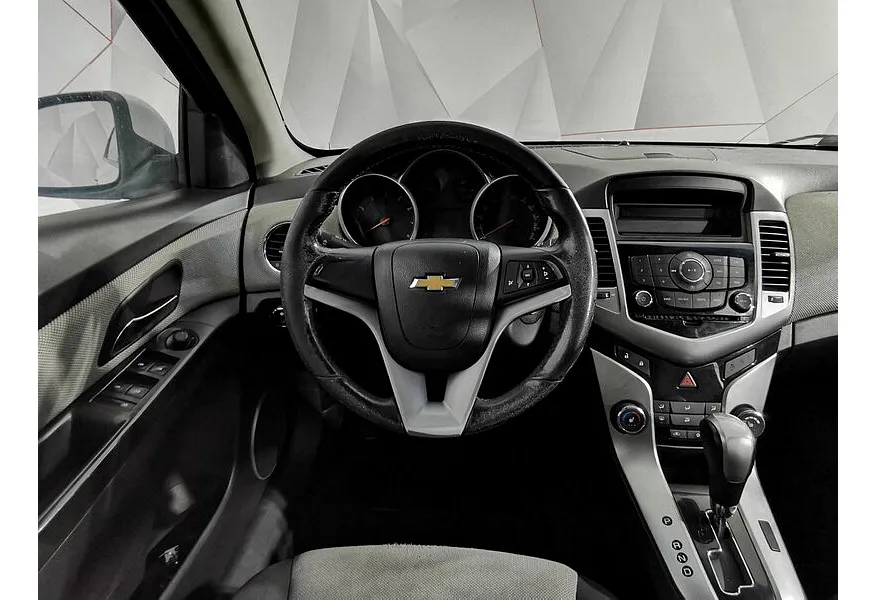 Chevrolet Cruze 1.6 AT (109 л.с.) Белый в АВИЛОН. Слайд №20
