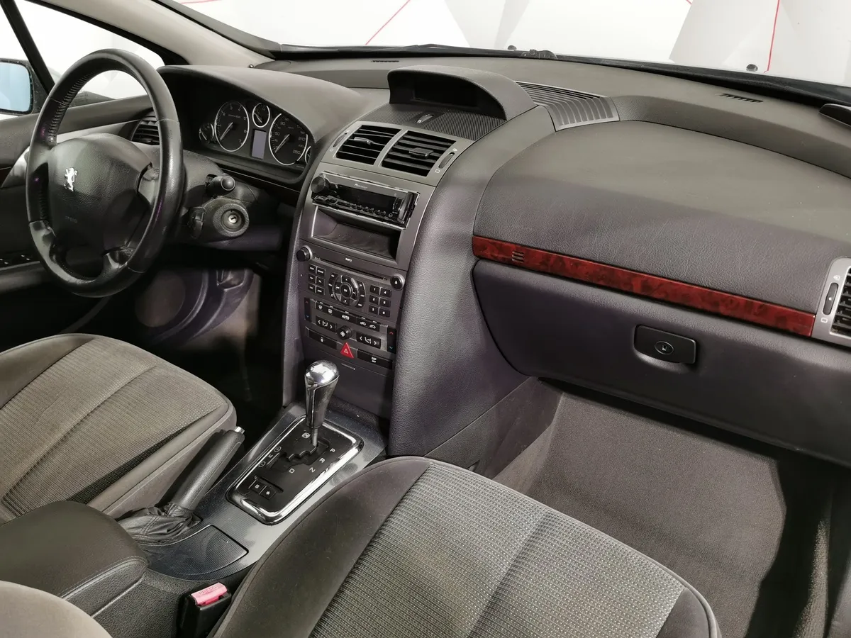 Peugeot 407 2.0 AT (136 л.с.) Серебристый в АВИЛОН. Слайд №12