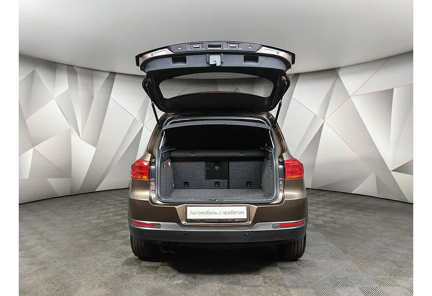 Volkswagen Tiguan 2.0 TSI 4Motion AT (170 л.с.) Sport & Style Коричневый в АВИЛОН. Слайд №12