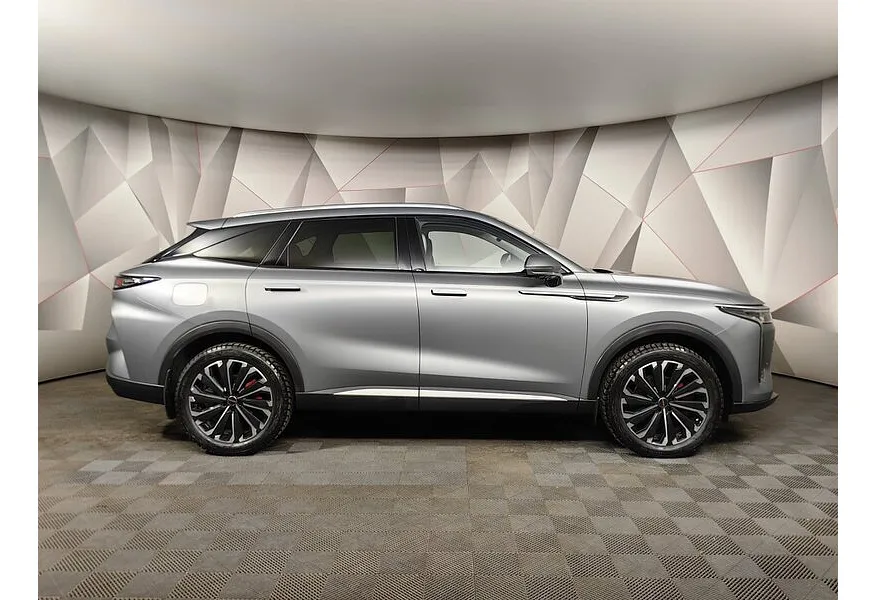 EXEED RX 2.0T 8AT 4WD (249 л.с.) Premium Серый в АВИЛОН. Слайд №6