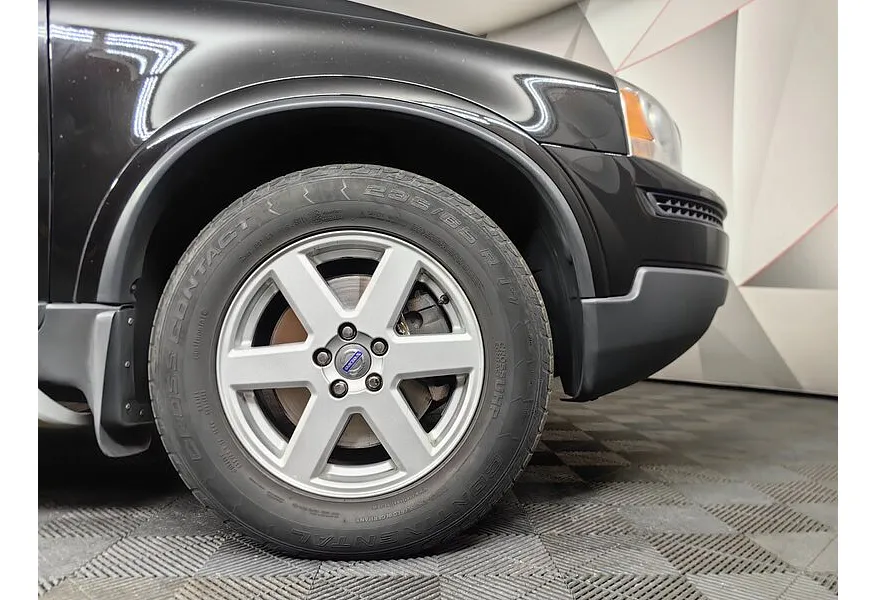Volvo XC90 2.5 T5 Geartronic AWD (5 мест) (210 л.с.) Черный в АВИЛОН. Слайд №9