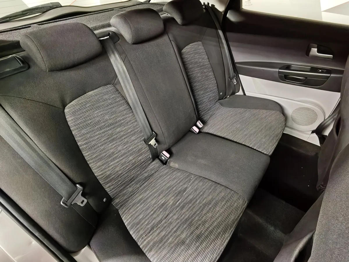 Kia Ceed 1.6 CRDi AT (115 л.с.) Бежевый в АВИЛОН. Слайд №16