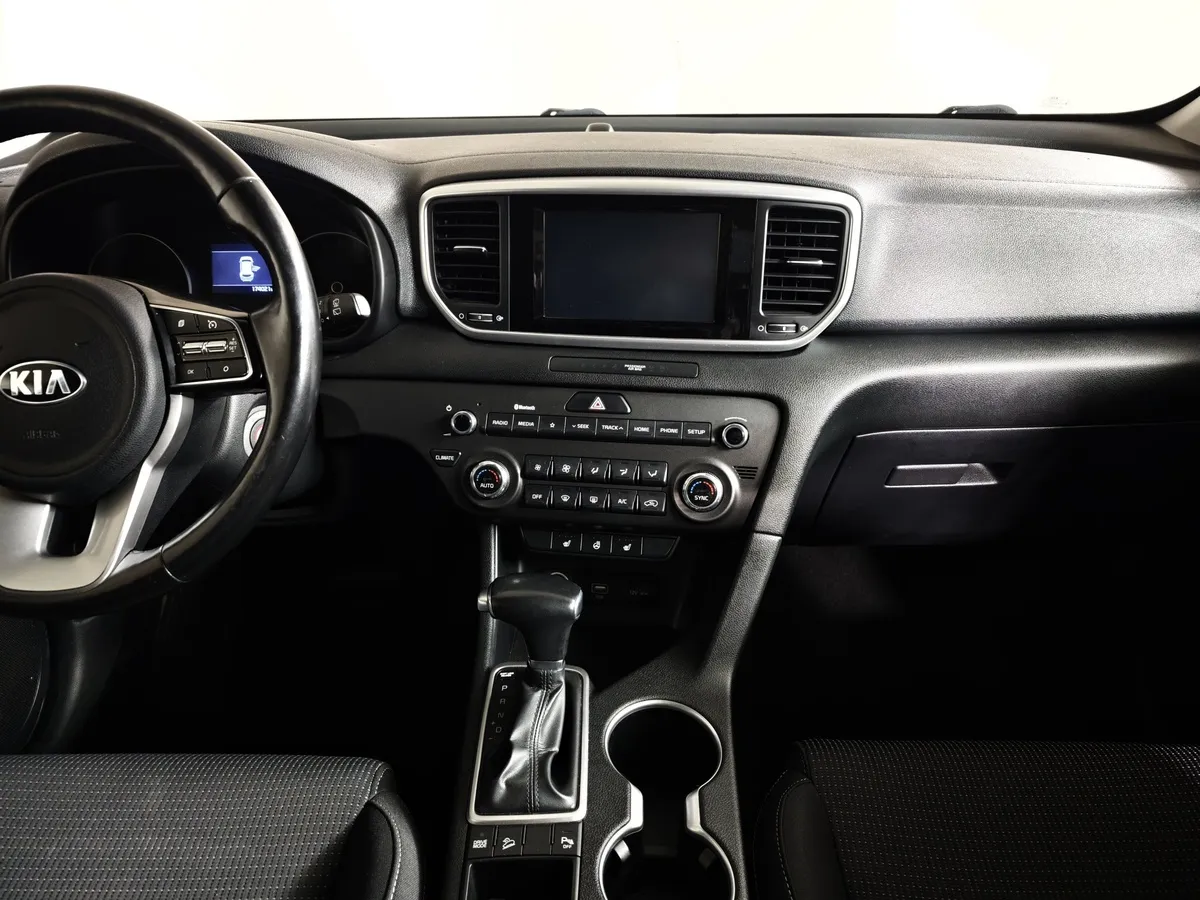 Kia Sportage 2.0 MPI AT 4WD (150 л.с.) Luxe Серебристый в АВИЛОН. Слайд №14