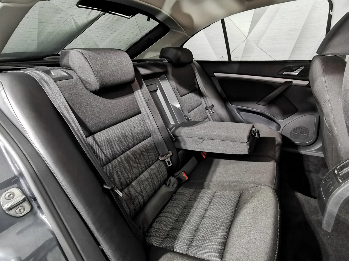 Skoda Octavia 1.8 TSI AT (152 л.с.) Серый в АВИЛОН. Слайд №16