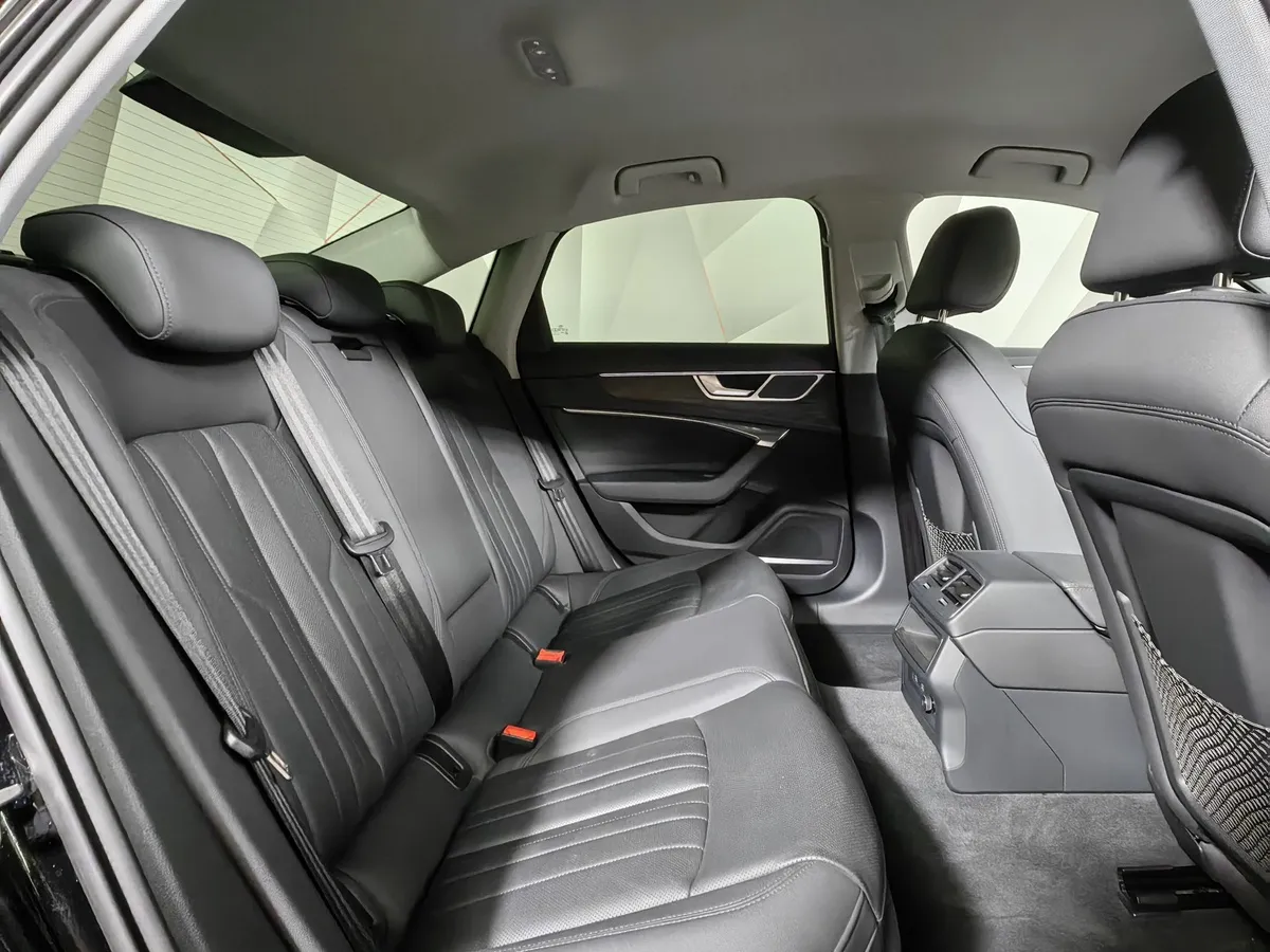Audi A6 45 TFSI quattro S tronic (245 л.с.) Design Черный в АВИЛОН. Слайд №16