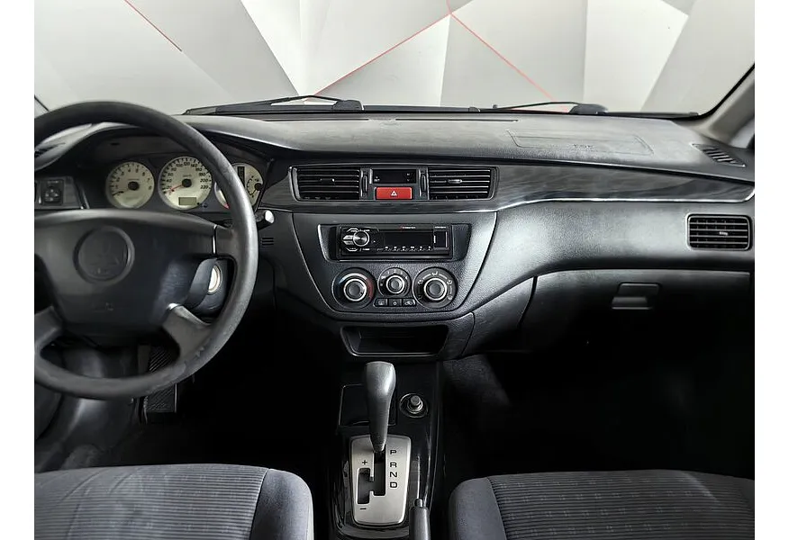 Mitsubishi Lancer 1.6 AT (98 л.с.) Красный в АВИЛОН. Слайд №12