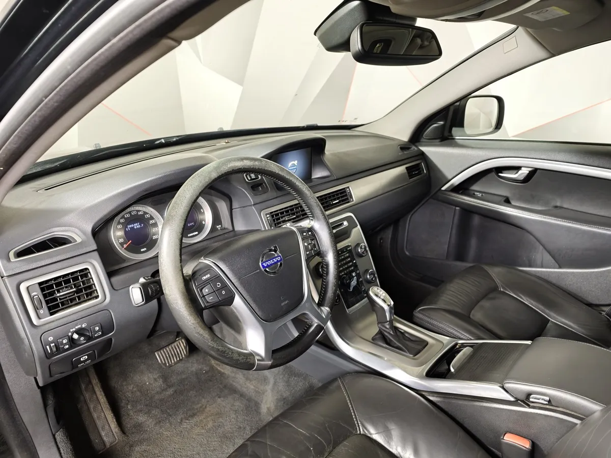 Volvo XC70 2.4 D4 Geartronic AWD (163 л.с.) Черный в АВИЛОН. Слайд №17