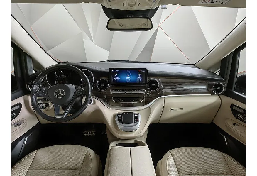Mercedes-Benz V-Класс V 250 d 9G-Tronic L2 4MATIC (190 л.с.) AMG Line Черный в АВИЛОН. Слайд №13