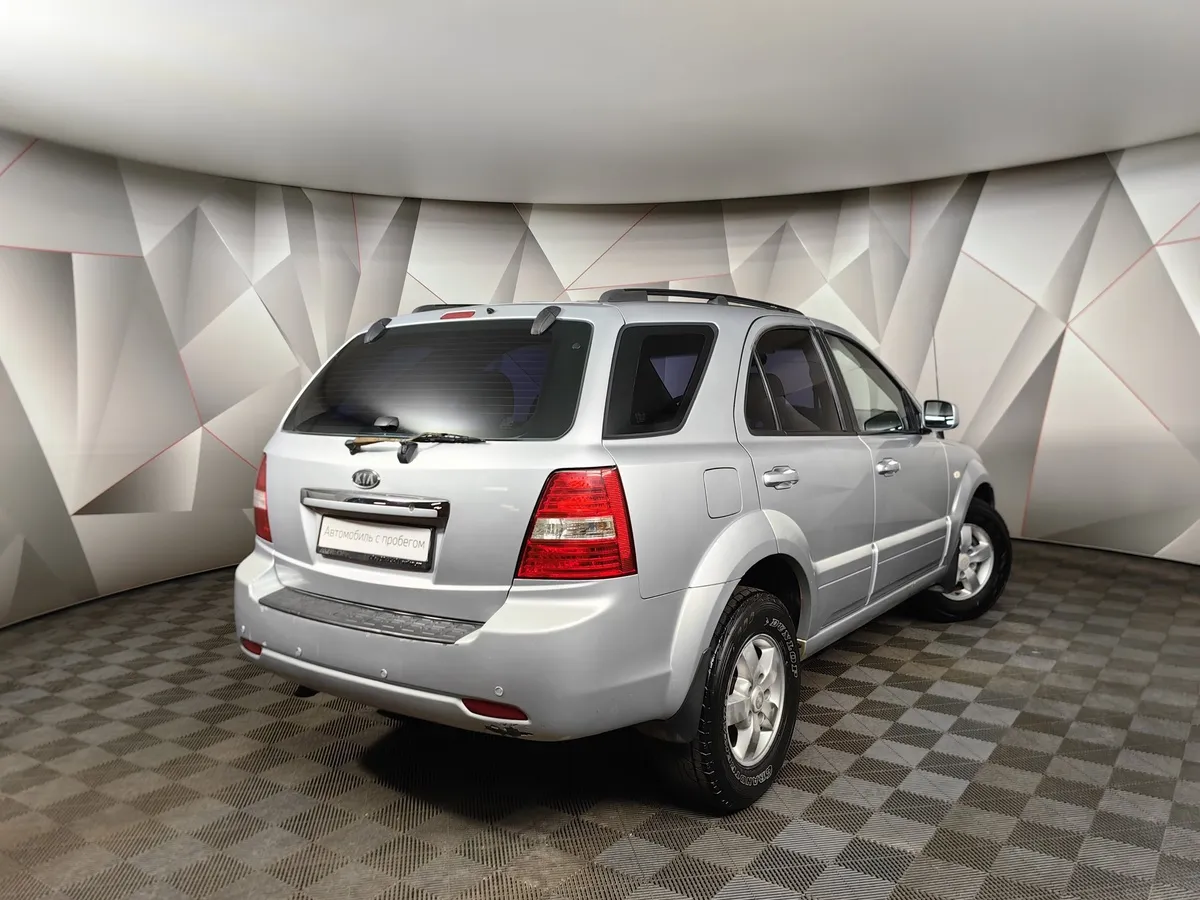 Kia Sorento 3.3 AWD AT (248 л.с.) Серебристый в АВИЛОН. Слайд №2