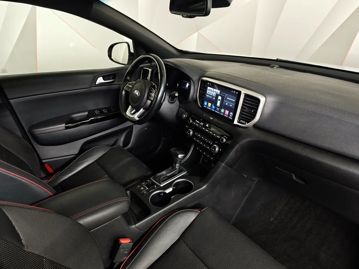 Kia Sportage 2.4 AT 4WD (184 л.с.) GT Line Белый в АВИЛОН. Слайд №13