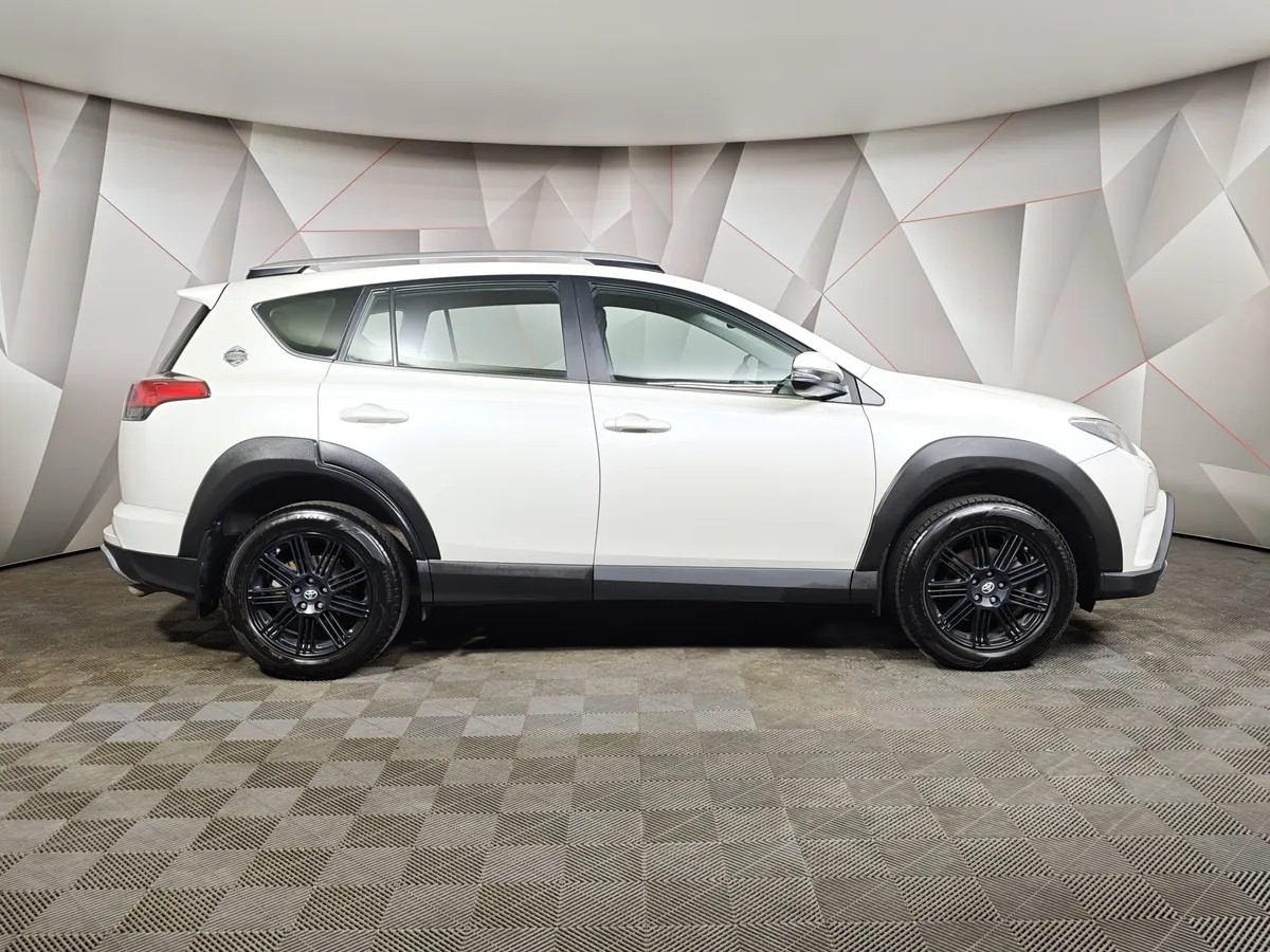 Toyota RAV4 2.5 AT 4WD (180 л.с.) Престиж Белый в АВИЛОН. Слайд №6