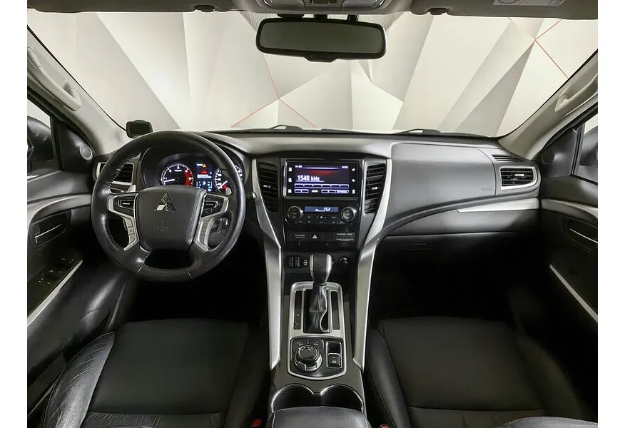 Mitsubishi Pajero Sport 2.4 DI-D AT AWD (181 л.с.) Белый в АВИЛОН. Слайд №13