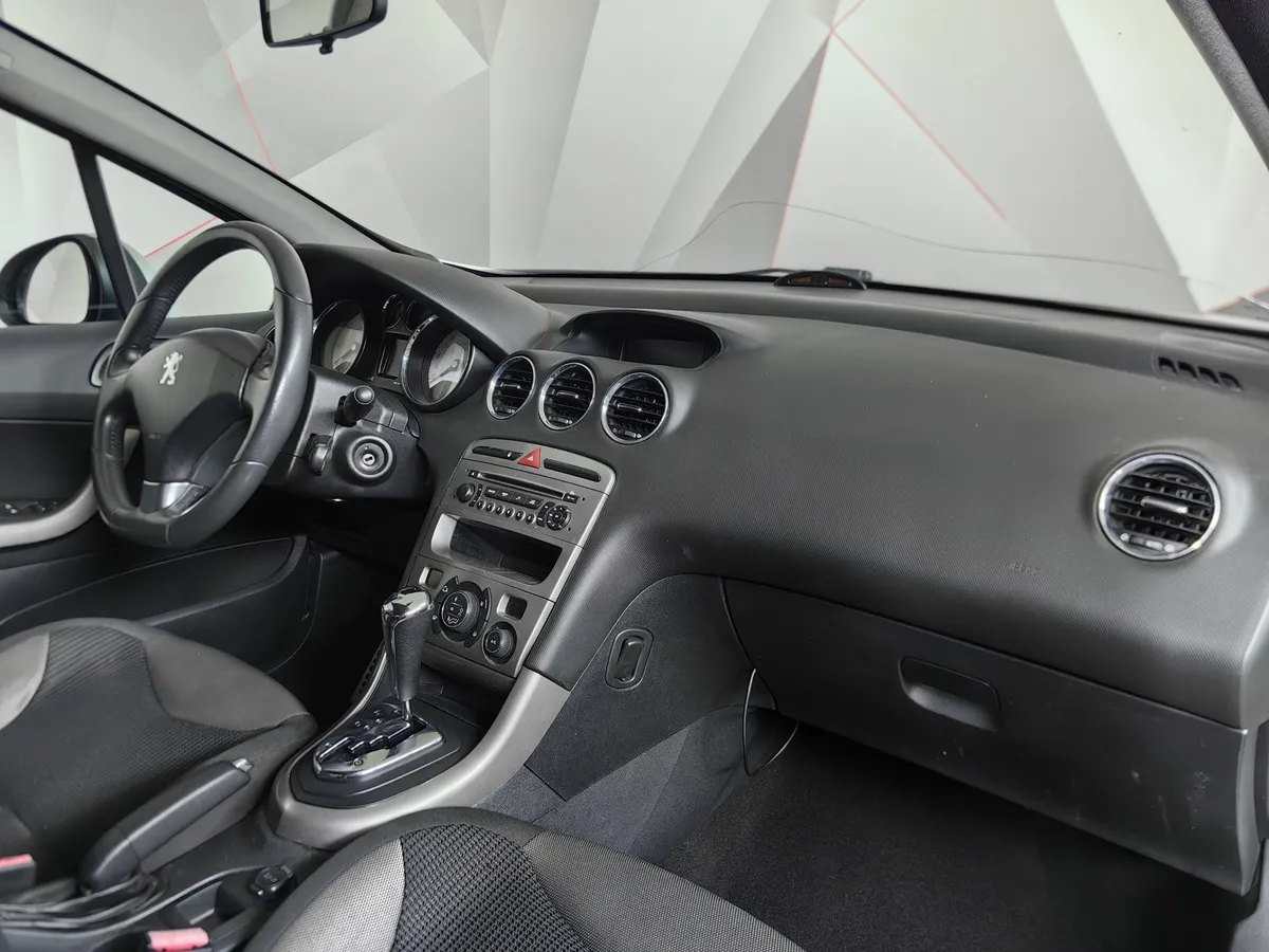Peugeot 308 1.6 VTi AT (120 л.с.) Белый в АВИЛОН. Слайд №11
