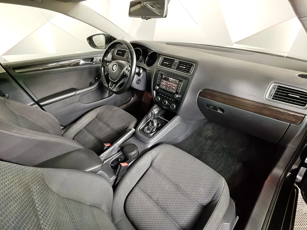 Volkswagen Jetta 1.4 TSI DSG (122 л.с.) Highline (Локальная сборка) Черный в АВИЛОН. Слайд №11