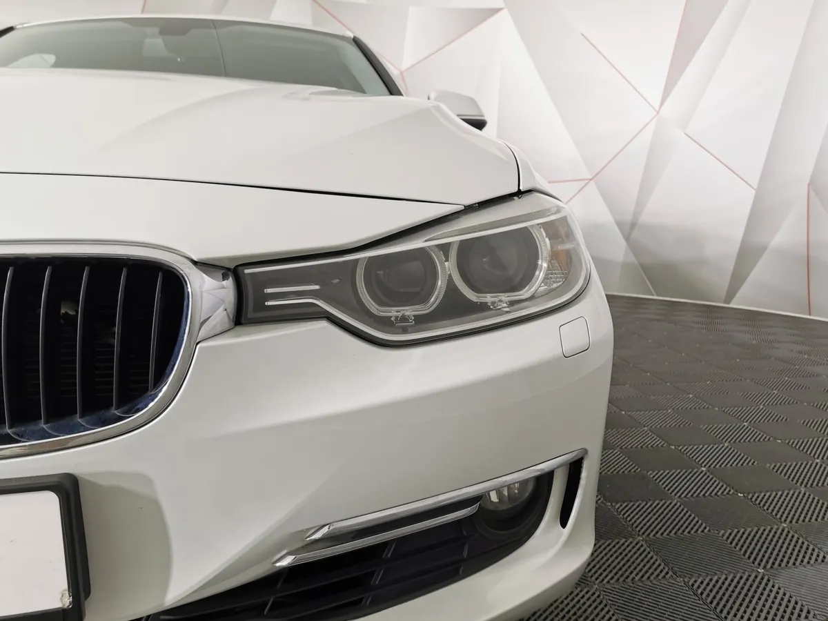 BMW 3 серия 320i AT (184 л.с.) Белый в АВИЛОН. Слайд №8