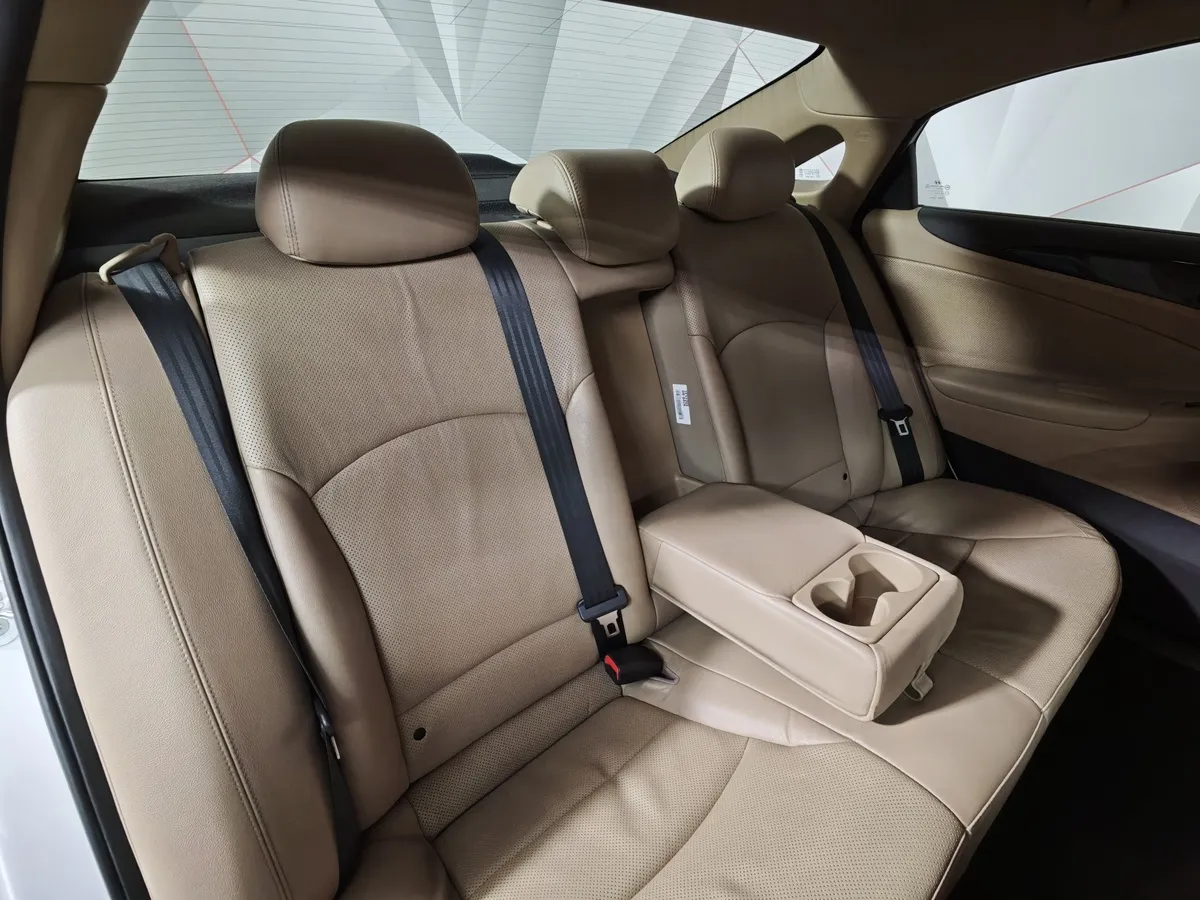 Hyundai Sonata 2.0 MPi AT (150 л.с.) Comfort Белый в АВИЛОН. Слайд №16