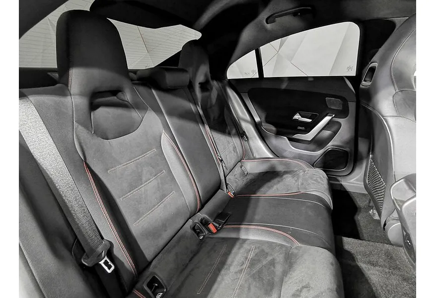 Mercedes-Benz CLA 200 4MATIC 8-G DCT (150 л.с.) Sport Черный в АВИЛОН. Слайд №16