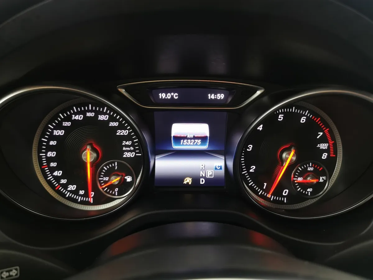 Mercedes-Benz GLA 250 7G-DCT 4MATIC (211 л.с.) Особая серия Синий в АВИЛОН. Слайд №17