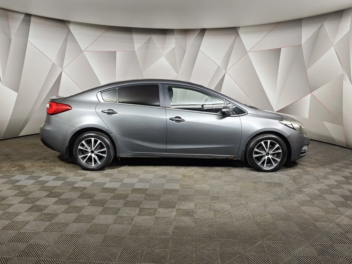 Kia Cerato 1.6 AT (130 л.с.) Серый в АВИЛОН. Слайд №6