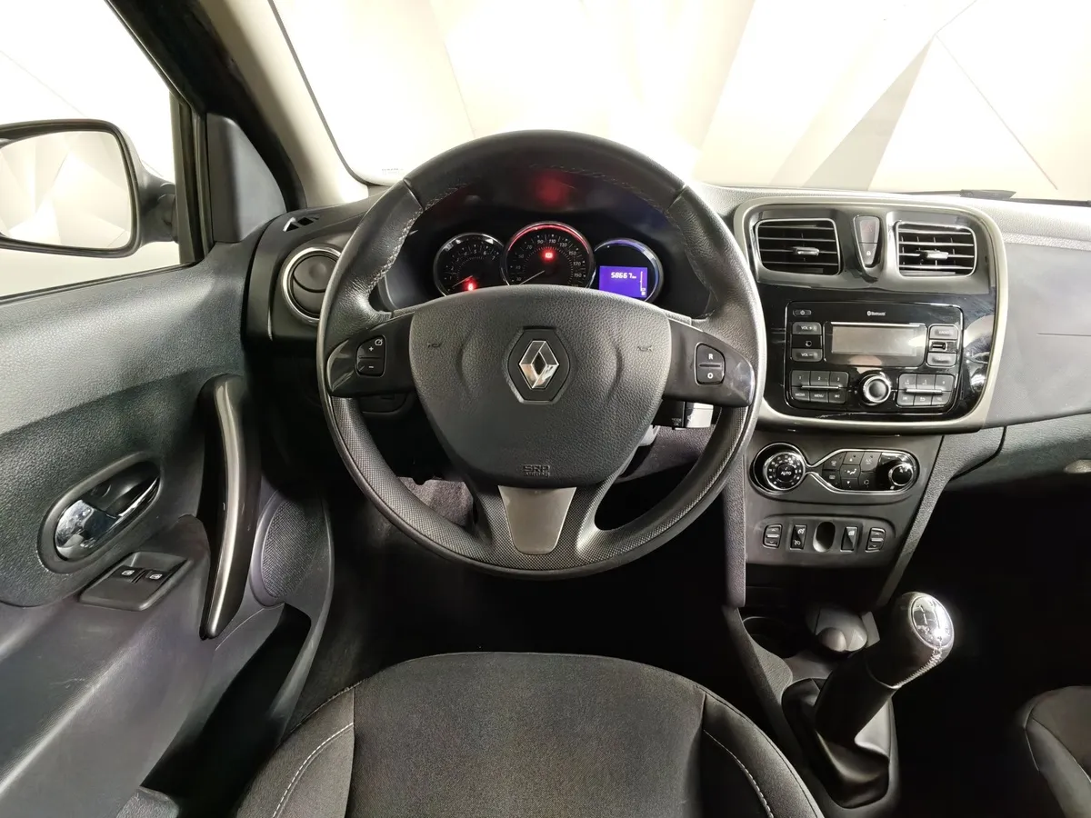 Renault Sandero 1.6 MT (113 л.с.) Stepway Drive Синий в АВИЛОН. Слайд №20