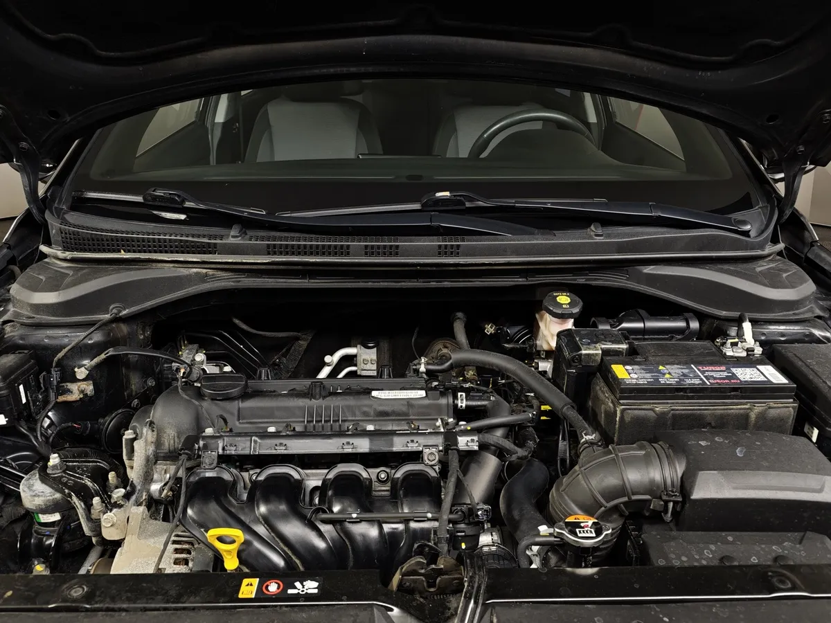 Hyundai Solaris 1.6 AT (123 л.с.) Elegance Черный в АВИЛОН. Слайд №11
