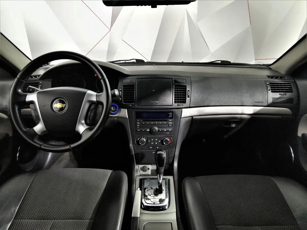 Chevrolet Epica 2.0 MT (143 л.с.) Серый в АВИЛОН. Слайд №13