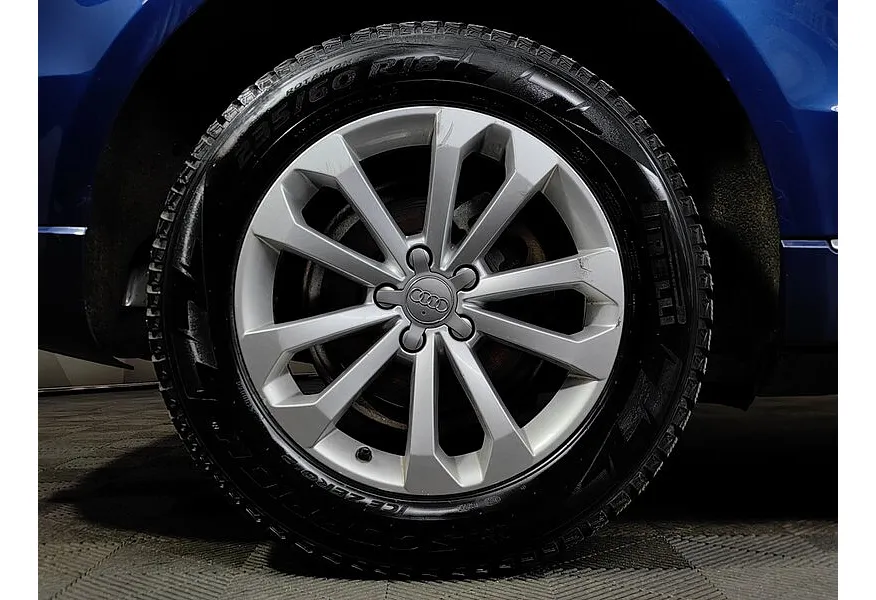 Audi Q5 2.0 TFSI Tiptronic quattro (225 л.с.) Синий в АВИЛОН. Слайд №9