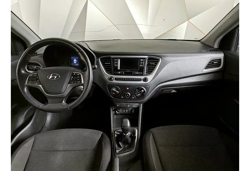 Hyundai Solaris 1.6 MT (123 л.с.) Серебристый в АВИЛОН. Слайд №13