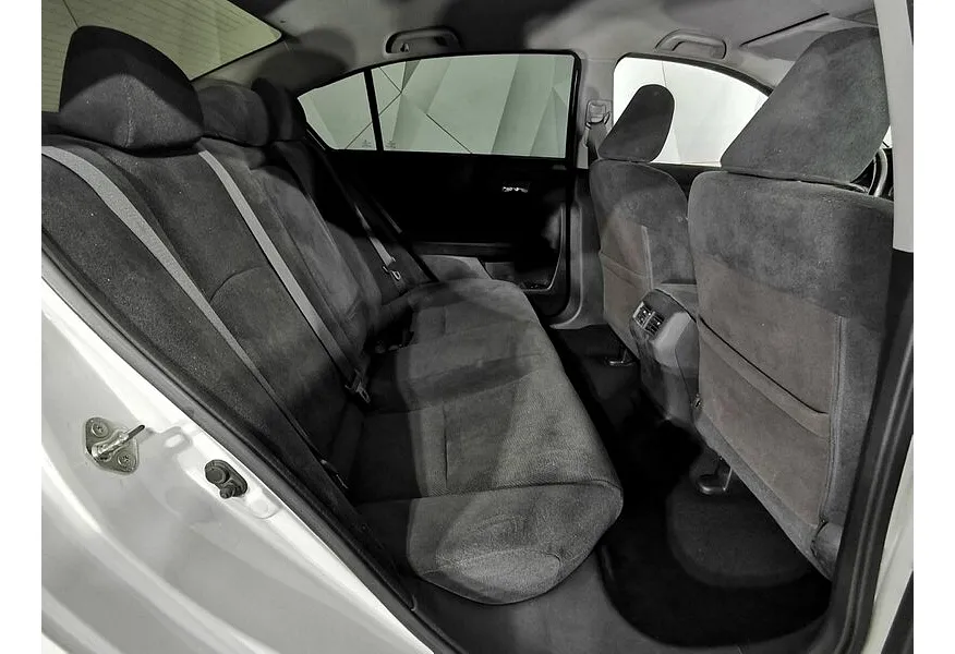 Honda Accord 2.4 AT (180 л.с.) Белый в АВИЛОН. Слайд №17