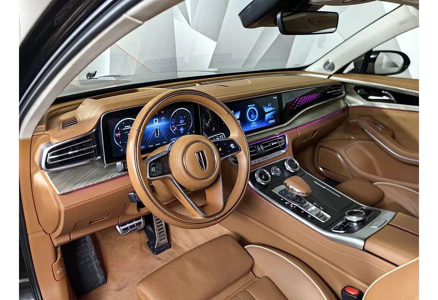 Hongqi H9 2.0 DCT RWD (245 л.с.) Deluxe Черный в АВИЛОН. Слайд №18