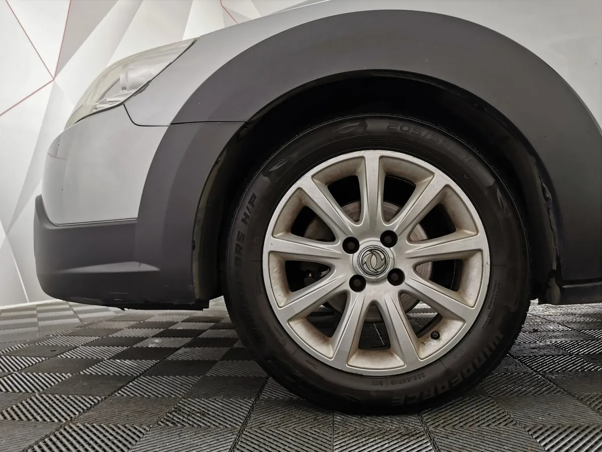 DongFeng H30 1.6 MT (117 л.с.) Comfort Серебристый в АВИЛОН. Слайд №9