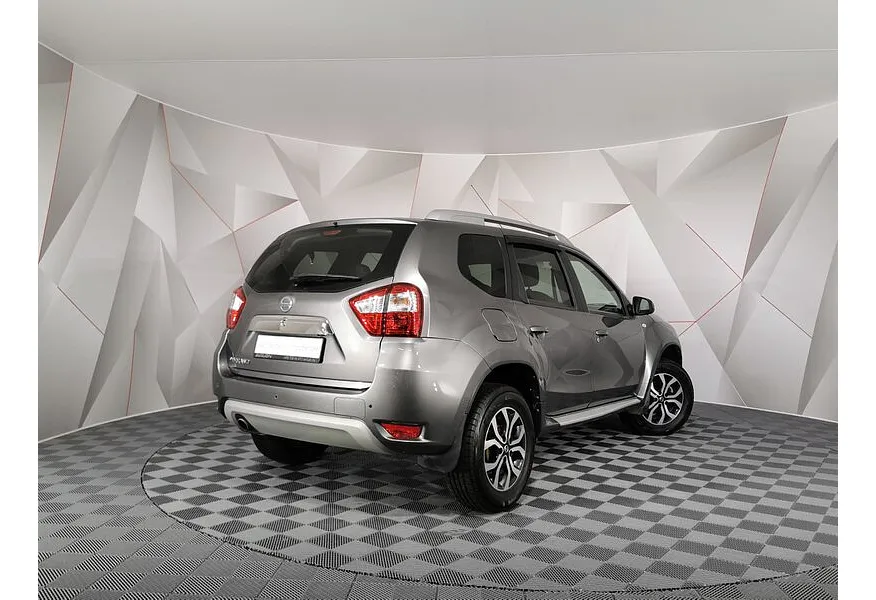 LIVE. Слайд №8