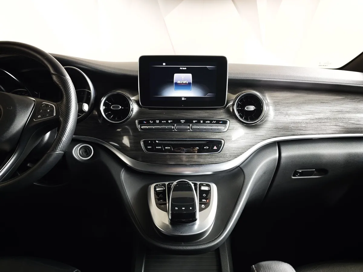 Mercedes-Benz V-Класс V 220 d AT L2 4x4 (163 л.с.) Черный в АВИЛОН. Слайд №15