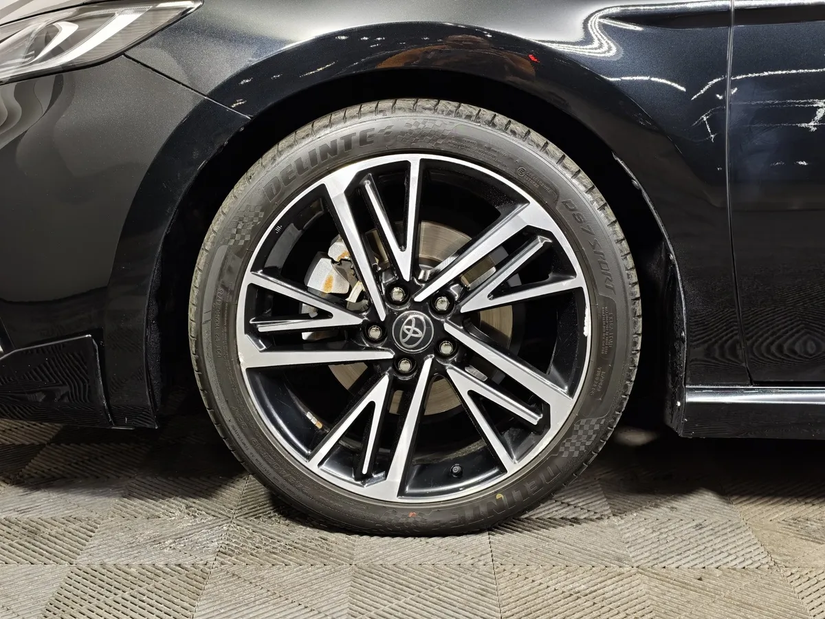 Toyota Camry 2.0 AT (173 л.с.) Sport Черный в АВИЛОН. Слайд №9