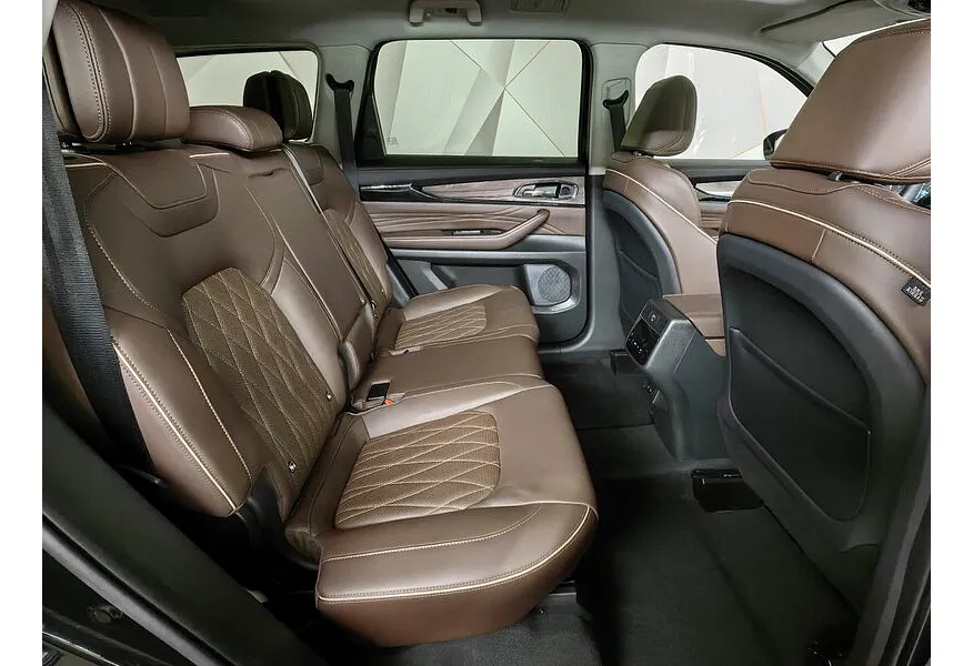 EXEED VX 2.0 AMT AWD (249 л.с.) President Limited Edition Черный в АВИЛОН. Слайд №15