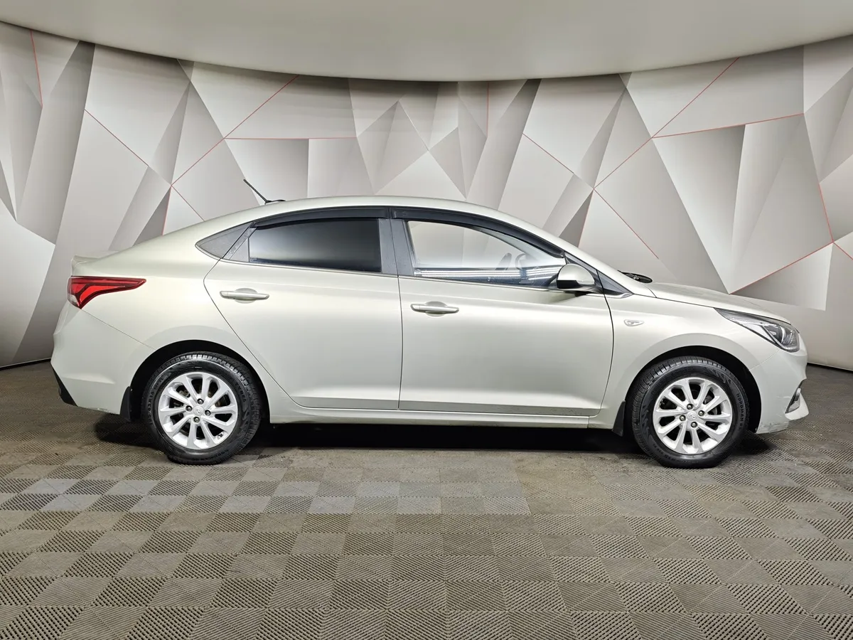 Hyundai Solaris 1.6 AT (123 л.с.) Elegance Бежевый в АВИЛОН. Слайд №6