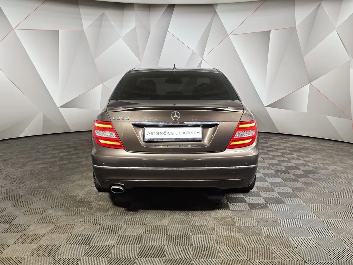 Mercedes-Benz C-Класс C 250 BlueEfficiency 7G-Tronic Plus (204 л.с.) Avangarde Sport+ Коричневый в АВИЛОН. Слайд №7