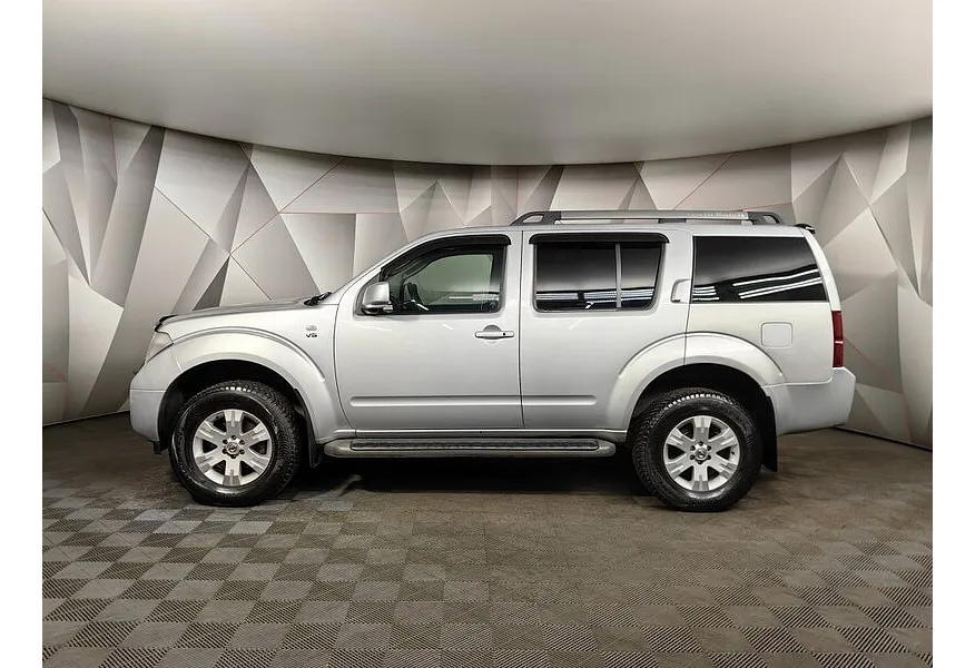 Nissan Pathfinder 4.0 AT (269 л.с.) Серебристый в АВИЛОН. Слайд №5