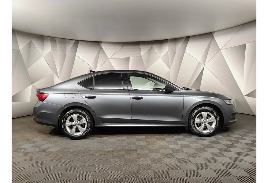 Skoda Octavia 1.4 AT FWD (150 л.с.) Style Plus Серый в АВИЛОН. Слайд №6