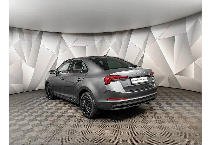 Skoda Rapid 1.6 AT (110 л.с.) Серебристый в АВИЛОН. Слайд №4