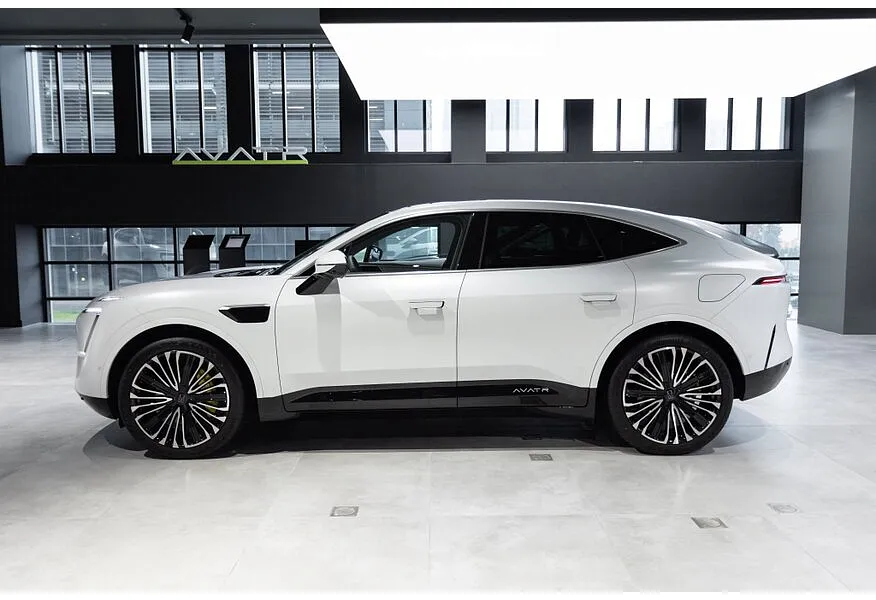 Avatr 11 116 kWh 4WD (578 л.с.) 4 места Белый в АВИЛОН. Слайд №3